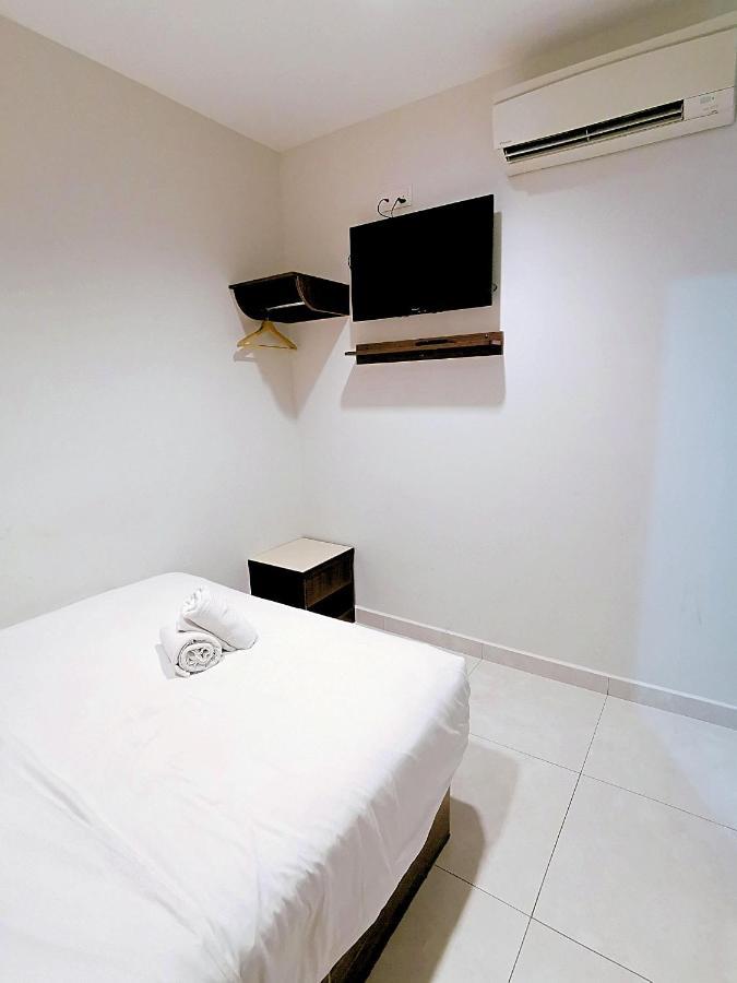 HKF Hotel Kajang Buitenkant foto