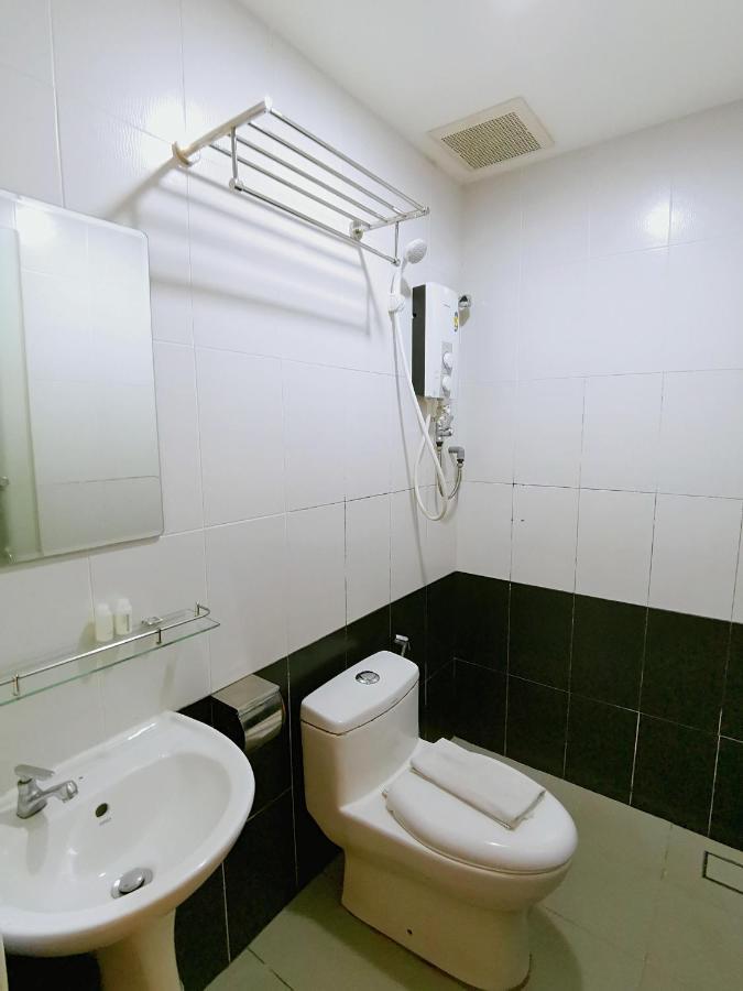 HKF Hotel Kajang Buitenkant foto