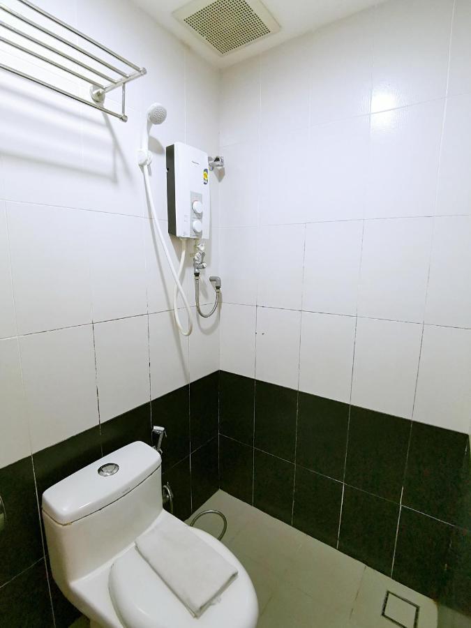 HKF Hotel Kajang Buitenkant foto